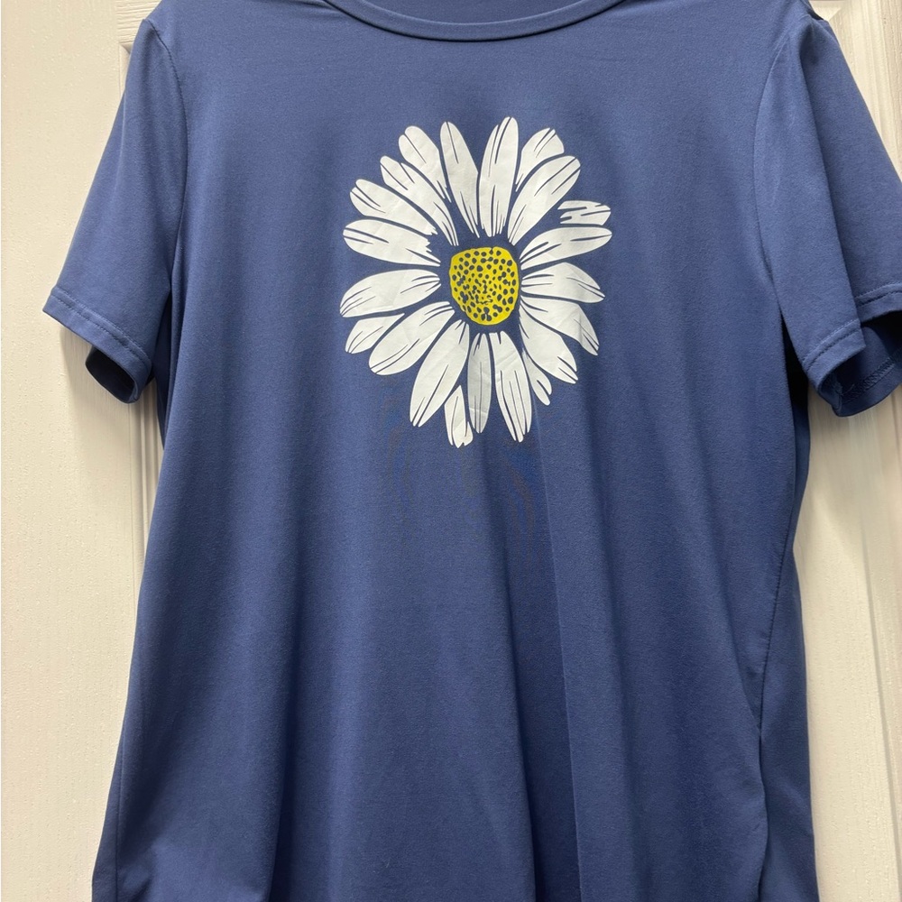 SHEIN Blue Daisy Print Short Sleeve Tee